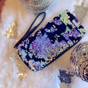 Claire's Sequin Wallet Reverse Sequin Black Velvet
Wristlet Purse Wallet 8" x 4"